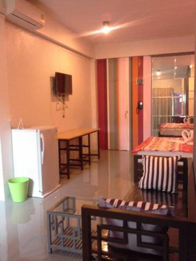 Hostel Buorana Chonburi Exterior foto