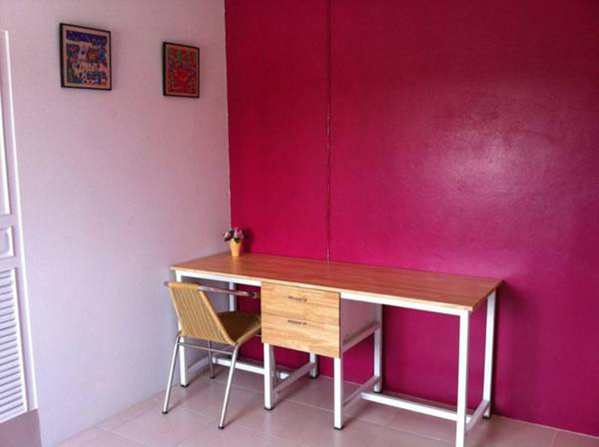 Hostel Buorana Chonburi Exterior foto