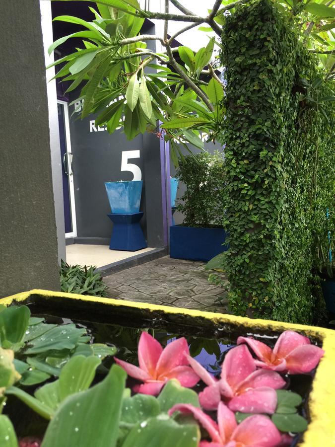 Hostel Buorana Chonburi Exterior foto