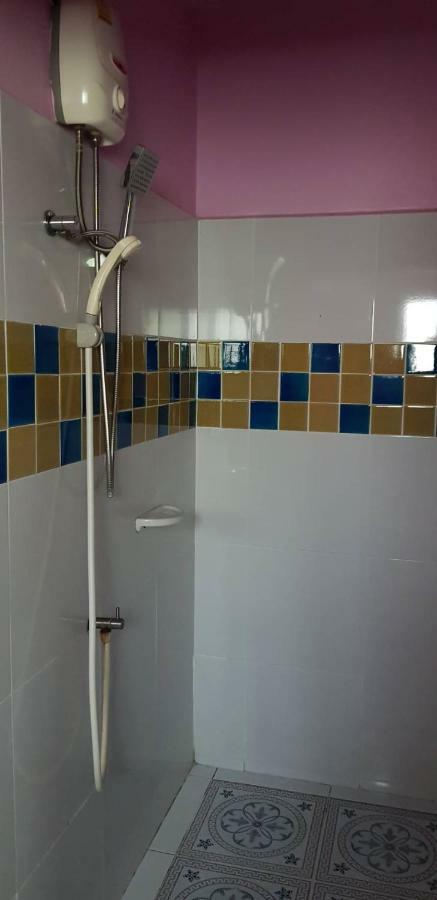 Hostel Buorana Chonburi Exterior foto